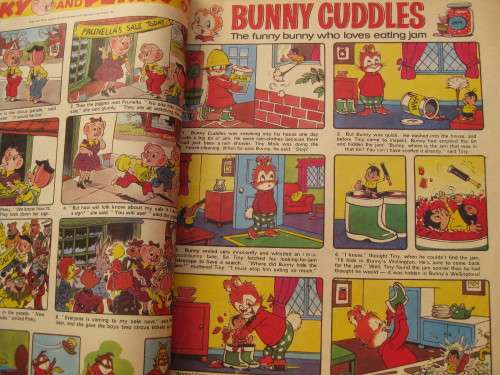 1969. "Playhour and Robin" The magic roundabout. Retro children's magazine. 18th March, 1969.