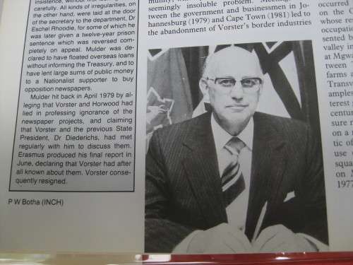 1992.  `A New Illustrated History of South Africa`  Hard cover.