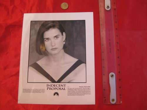 Movie memorabilia Gloss photo of Demi Moore.  Indecent Proposal.