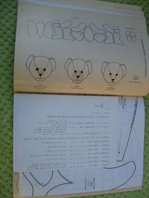 `Your  Step-by-Step Guide to Bear Making`  Magazine