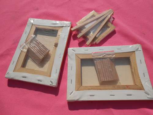 A5 Reeves Artist Gallery Canvas x 2 and Mini Display Easel
