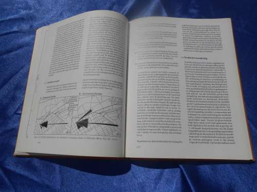 `Die Stad en sy Omgewing`  L.J. van der Merwe.  Hard cover.