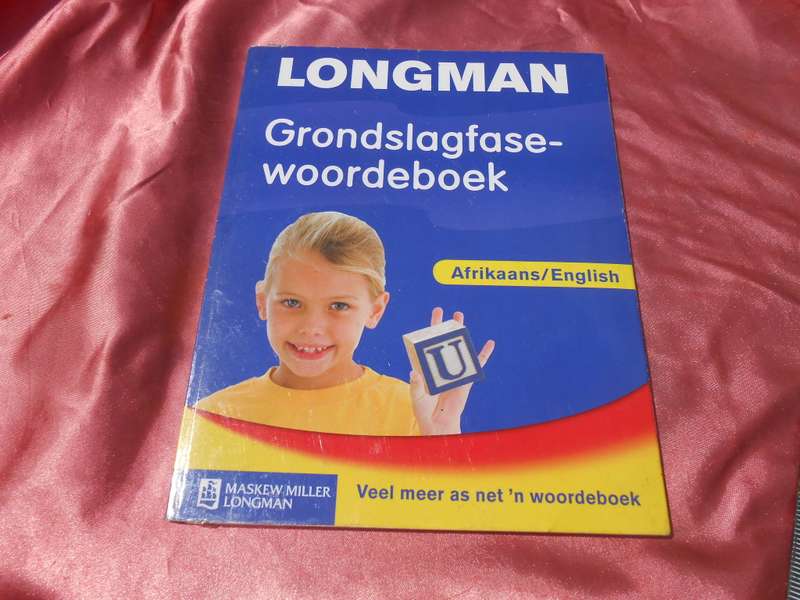 `Longman Grondslagfase-woordeboek` Afrikaans/English  Soft cover.