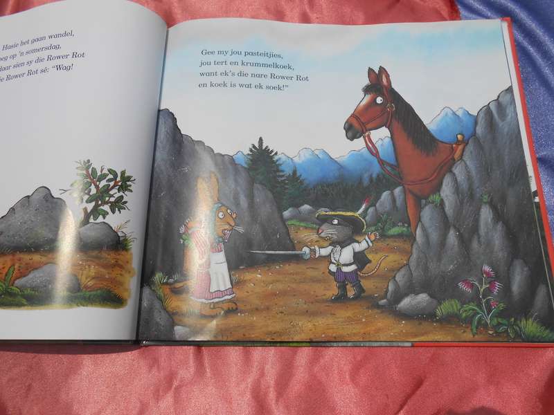 `Rower Rat` Julia Donaldson & Axel Scheffler.  Hardcover.
