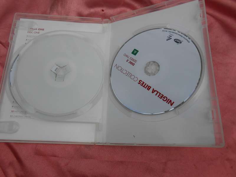 DVD Nigella Bites.  3 discs.