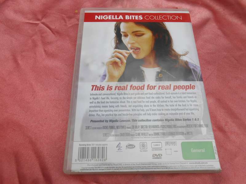 DVD Nigella Bites.  3 discs.