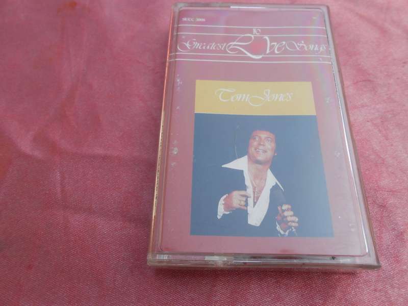 Tape Cassette  Tom Jones.  16 Greatest Love Songs.