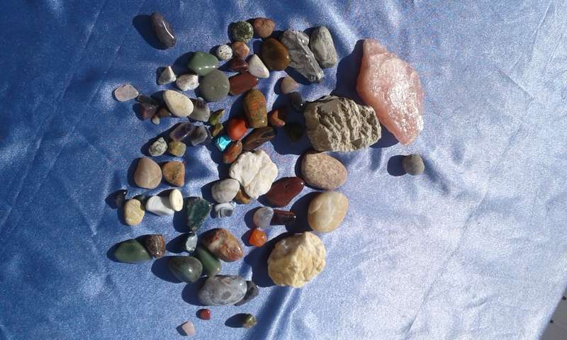 Packet of Semi-precious Minerals   (with lrg rose quartz)