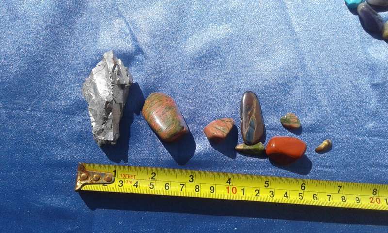 Packet of Semi-precious Minerals   (with lrg rose quartz)