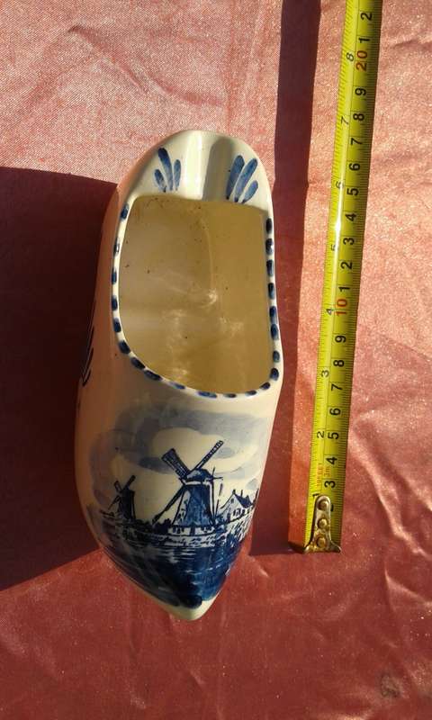 Delft, Made in Holland job lot.