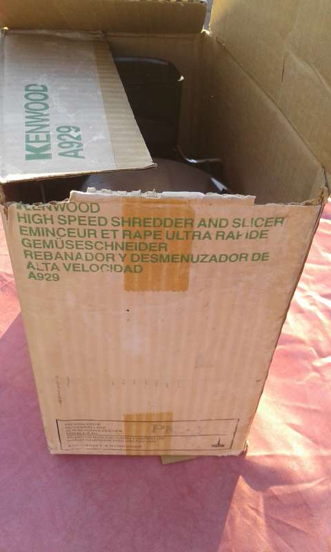 Kenwood attachment A929..  High speed shredder and slicer.