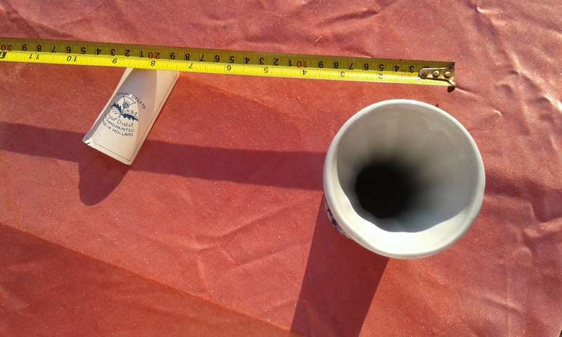 Blauw Delfts.  Vase.  No cracks, chips or repairs.