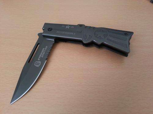 Strider 313 Titanium 440 folding blade Knives**R1.00 NO RESERVE AUCTION***R1.00 NO RESERVE AUCTION**