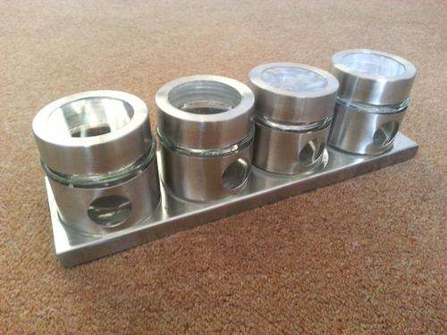Spice & Storage Magnetic Jars 4 x Piece with Stand **R1.00 No reserve**