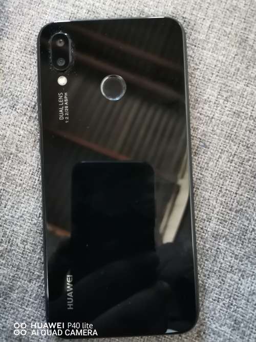 Huawei P20 Lite Dual Sim in excellent condition and comes with extras - give away!!