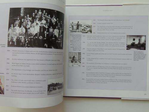 A Story of Rhodes: Rhodes University 1904 to 2004 - Richard Buckland and Thelma Neville