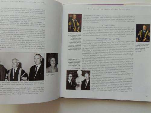A Story of Rhodes: Rhodes University 1904 to 2004 - Richard Buckland and Thelma Neville