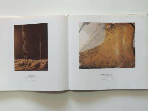 Tàpies - by Carmen Gimenez, Dore Ashton, Antoni Tàpies