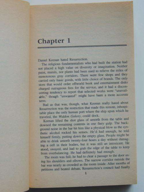 Minds Apart - Margaret Davies
