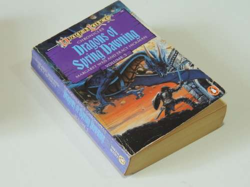 Dragons of Spring Dawning Dragonlance Chronicles Volume 3 - Margaret Weiss and Tracy Hicks
