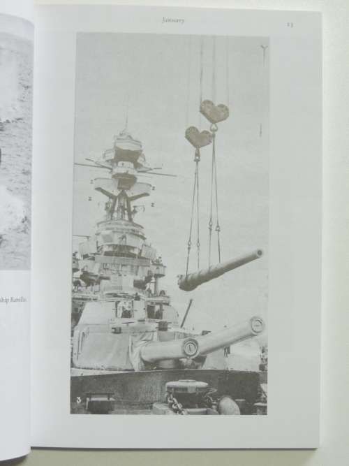 1940 The Second World War At Sea In Photographs - Phil Carradice