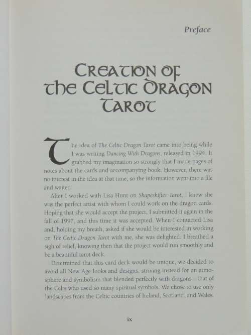 A Guide to the Celtic Dragon Tarot - D.J. Conway and Lisa Hunt