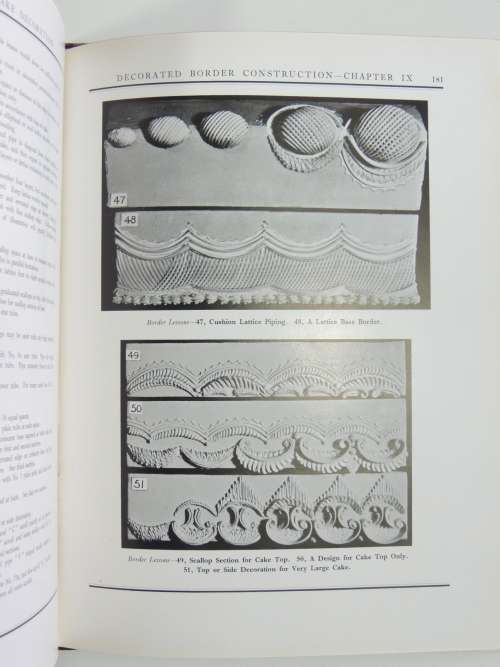 Lambeth Method of Cake Decoration and Practical Pastries - Joseph Lambeth