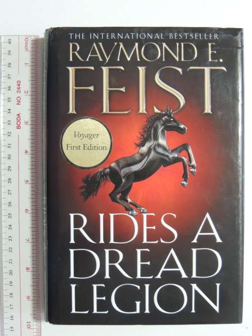 Rides a Dread Legion - Raymond E Feist