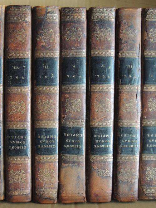 The History of the Decline and Fall of the Roman Empire in 12 Volumes. (1815) - Edward Gibbon
