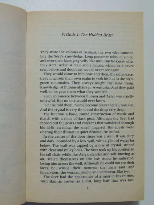 The Amber Citadel - Book 1 of the Jewelfire Trilogy - Freda Warrington