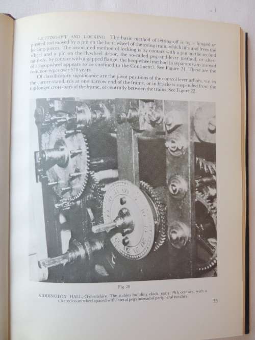 English Church Clocks 1280  1850  - C.F.C. Beeson