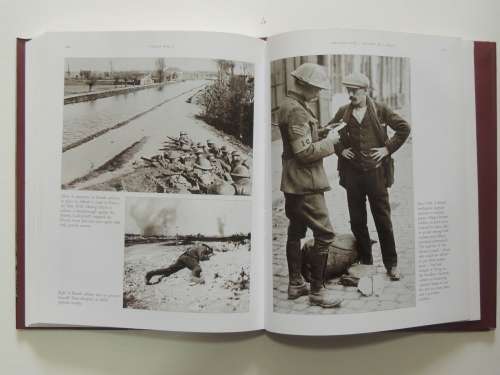The History Of World War 1 In Photographs - R. Hamilton