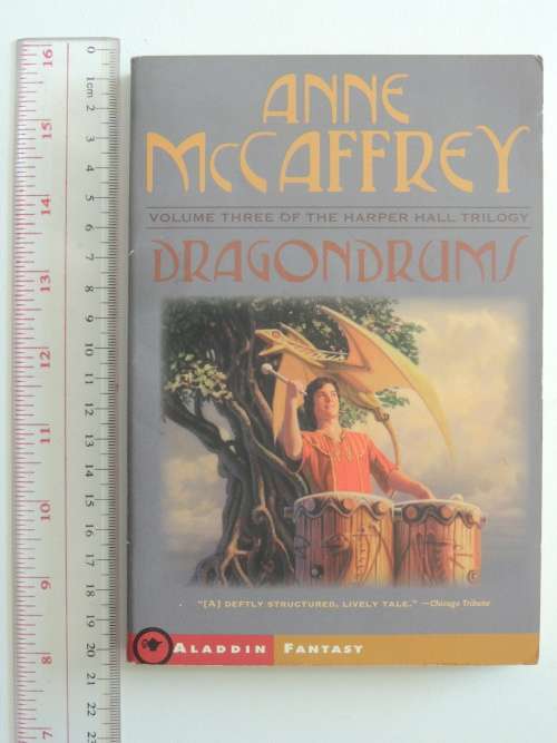 Dragondrums - Vol 3 of Harper Hall Trilogy - Anne McCaffrey
