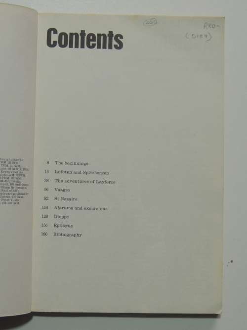 Commando - The Pan/Ballantine Illustrated History of WW2 - Weapons Book - Peter Young