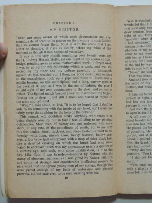 SHE - H Rider Haggard