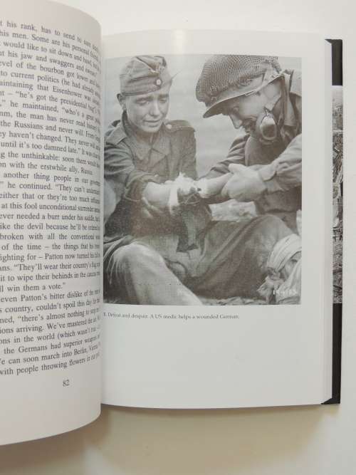 Paths of Death and Glory: The Last Days of the Third Reich - Charles Whiting