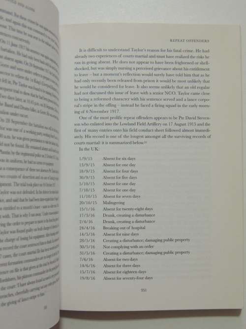 Blindfold and Alone - British Military Executions in the Great War - Cathryn Corns, J Hughes-Wilson