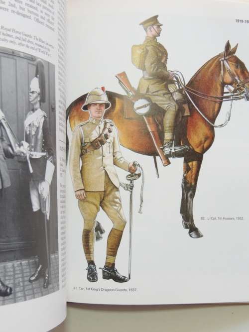 British Cavalry Uniforms Since 1660 - Michael Barthorp