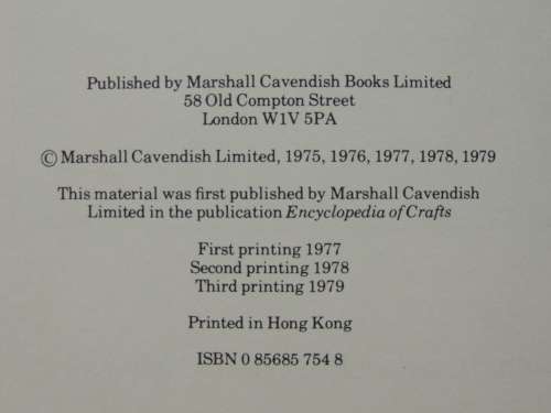 Basic Carpentry - Money Saving Projects for the Beginner - Marshall Cavendish Publised