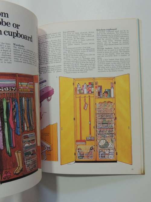 Basic Carpentry - Money Saving Projects for the Beginner - Marshall Cavendish Publised