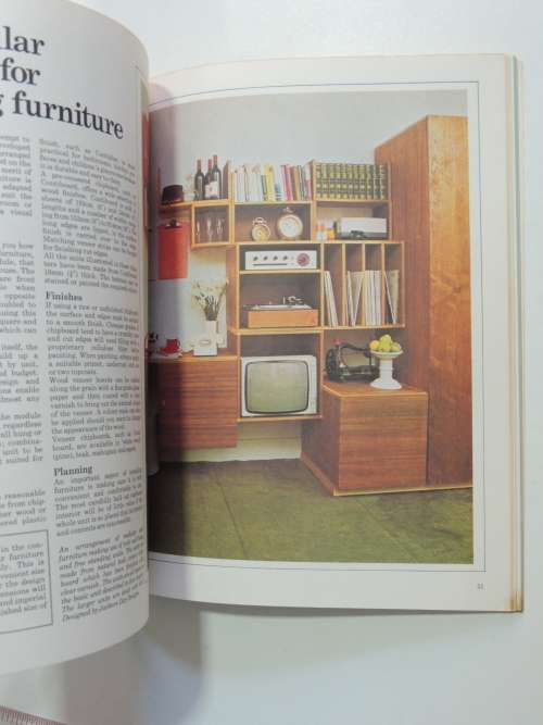 Basic Carpentry - Money Saving Projects for the Beginner - Marshall Cavendish Publised