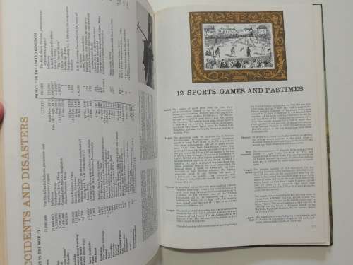 THE GUINNESS BOOK OF RECORDS SOUTHERN AFRICAN EDITION 1972Editors & Compilers by Eric Rosenthal...
