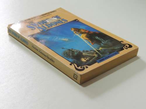 The Sword of Aldones - Marion Zimmer Bradley