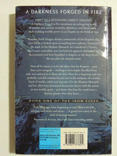 A Darkness - Forged in Fire - Book One of the Iron Elves  - Chris Evans