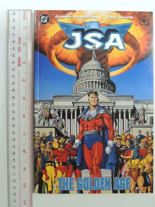 JSA  The Golden Age  - James Robinson & Paul Smith