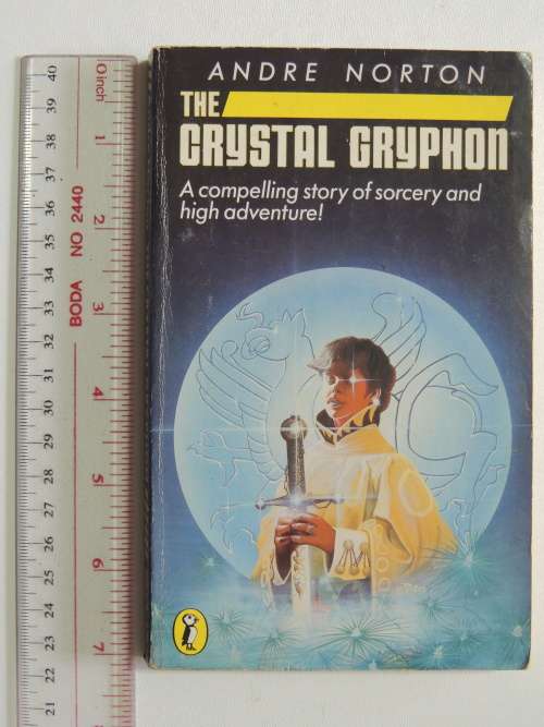 The Crystal Gryphon - Andre Norton