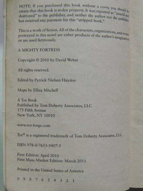 A Mighty Fortress - David Weber