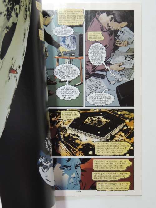 Superman: Secret Identity - Kurt Busiek & Stuart Immonen