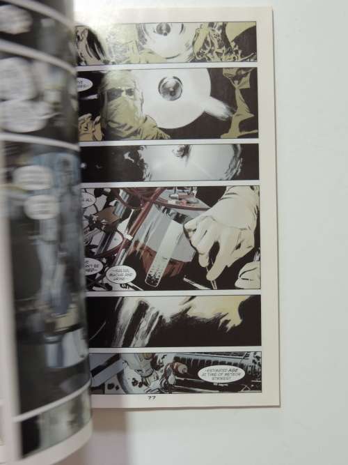Superman: Secret Identity - Kurt Busiek & Stuart Immonen