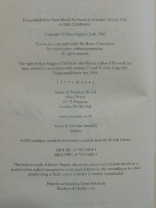 Two Little Girls in Blue -FIRST BRITISH Ed., Signed by Author - Mary Higgins Clark